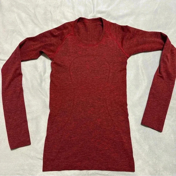 RARE Lululemon Swiftly Tech - Picture 4 of 7